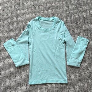 Lululemon Swiftly Tech Long Sleeve Race Length